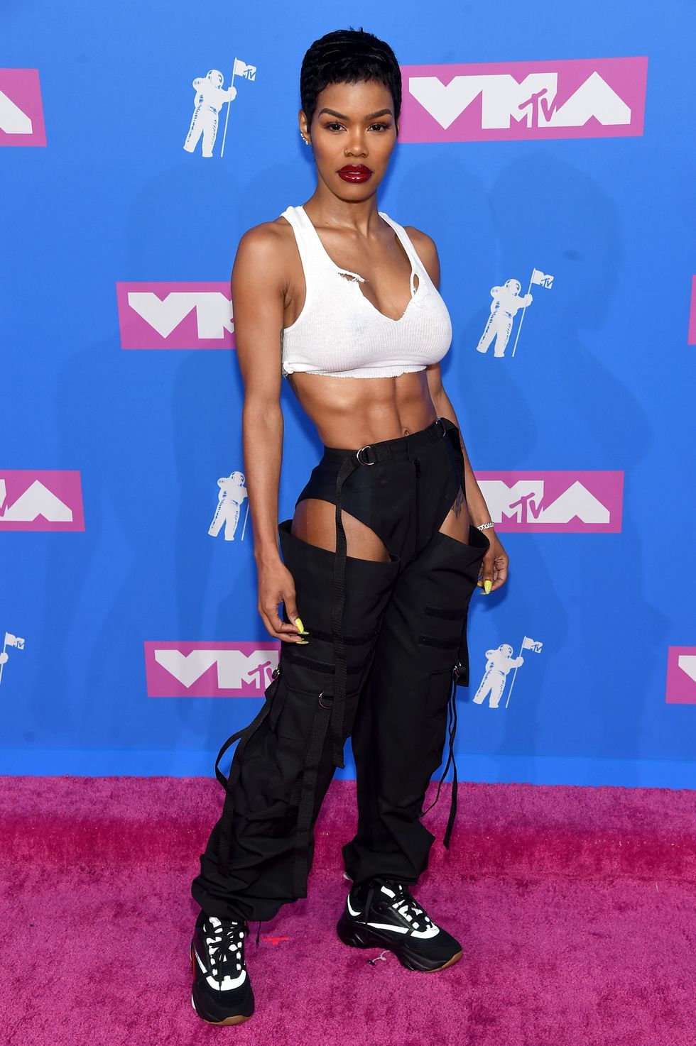 teyana-taylor-attends-the-2018-mtv-video-music-awards-at-news-photo-1020274596-1534814415.jpg