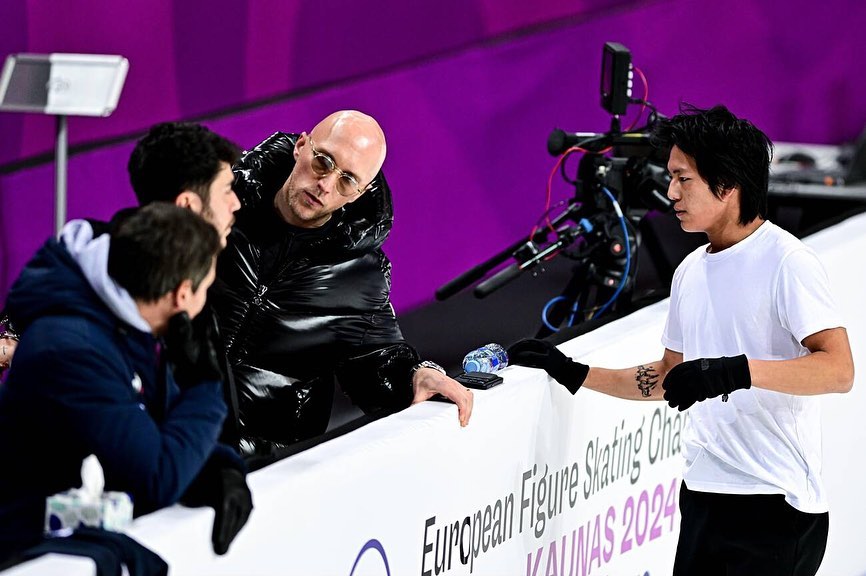 second day of practice in kaunas!good luck adam   raniero corbelletti#_eurofigure #_adamsiaohimfa #_figureskating #_patinageartistique #_teamfrance #_figureskater.jpg