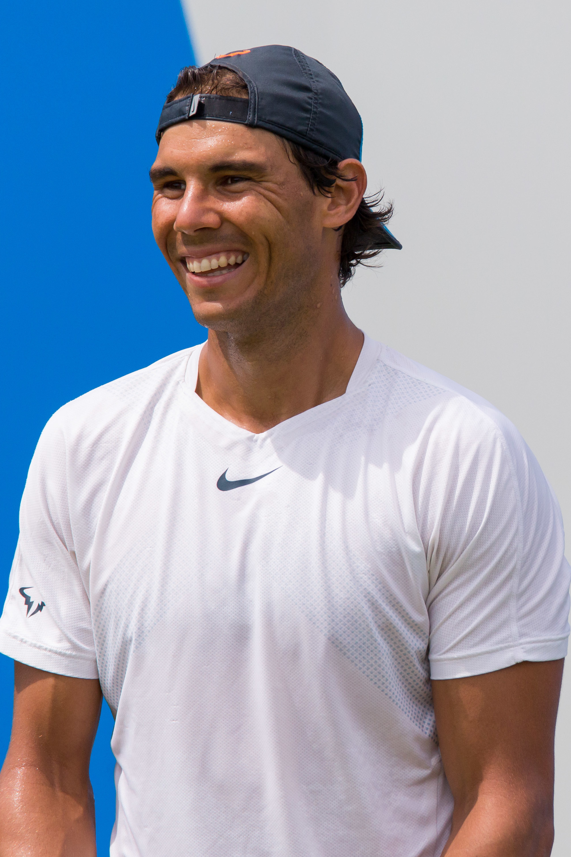 Rafael_Nadal_10,_Aegon_Championships,_London,_UK_-_Diliff_(cropped).jpg