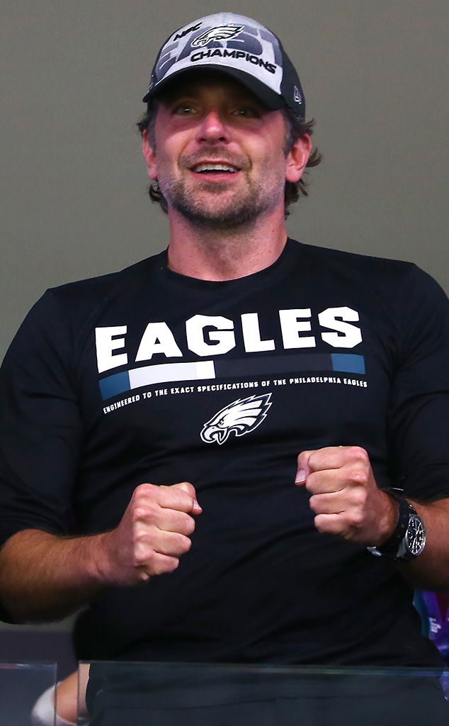 rs_634x1024-230206130706-634-Bradley_Cooper-Super_Bowl_Lii2018-gj.jpg