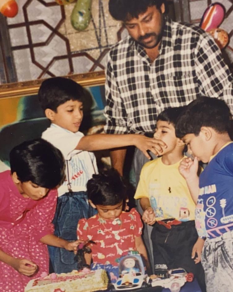 ram_charan_shares_throwback_photo_with_allu_arjun_says_feeding_you_with_fond_memories_from_our_childhood.jpg