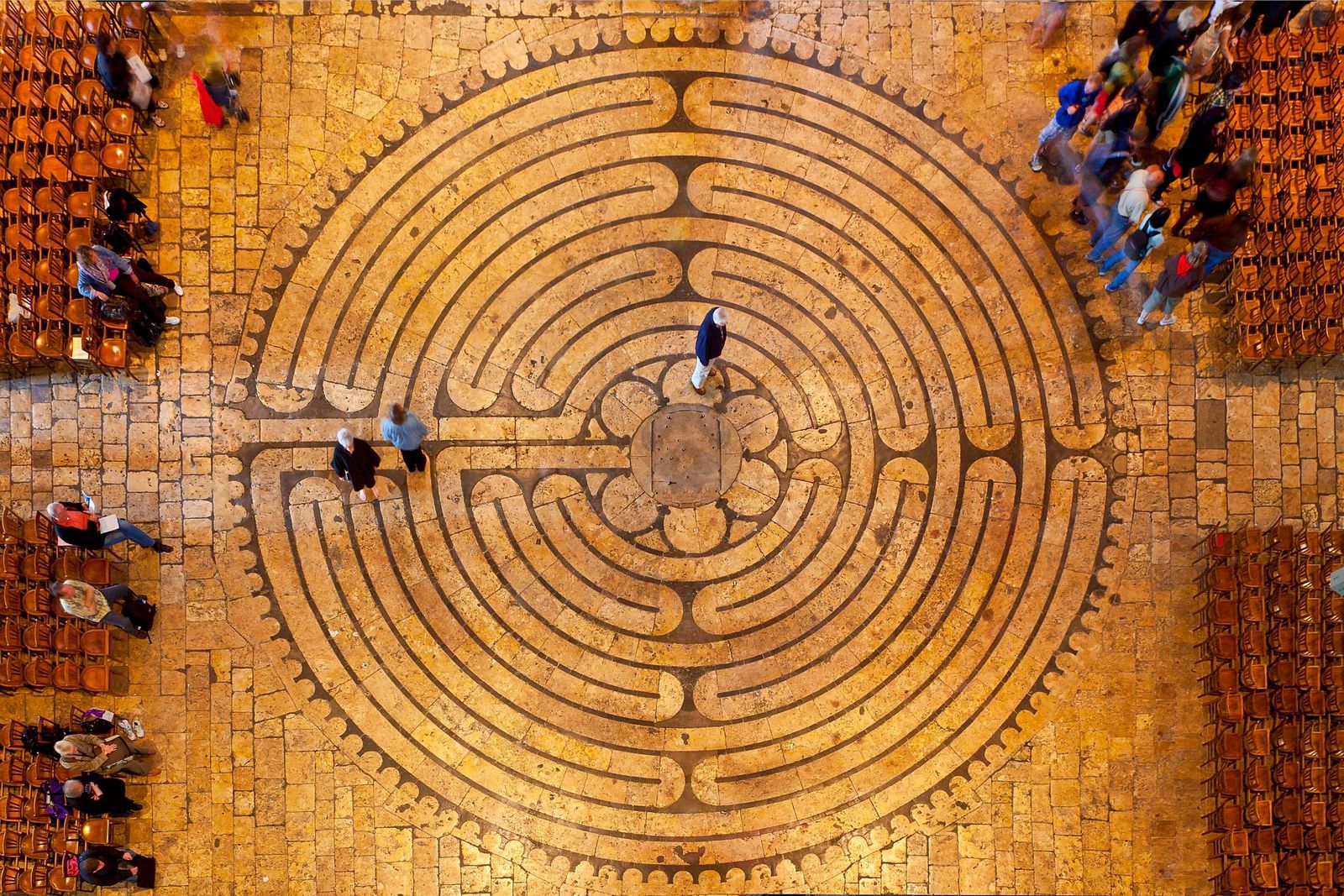 The-Great-Labyrinth-at-the-Chartres-Cathedral-1.jpg