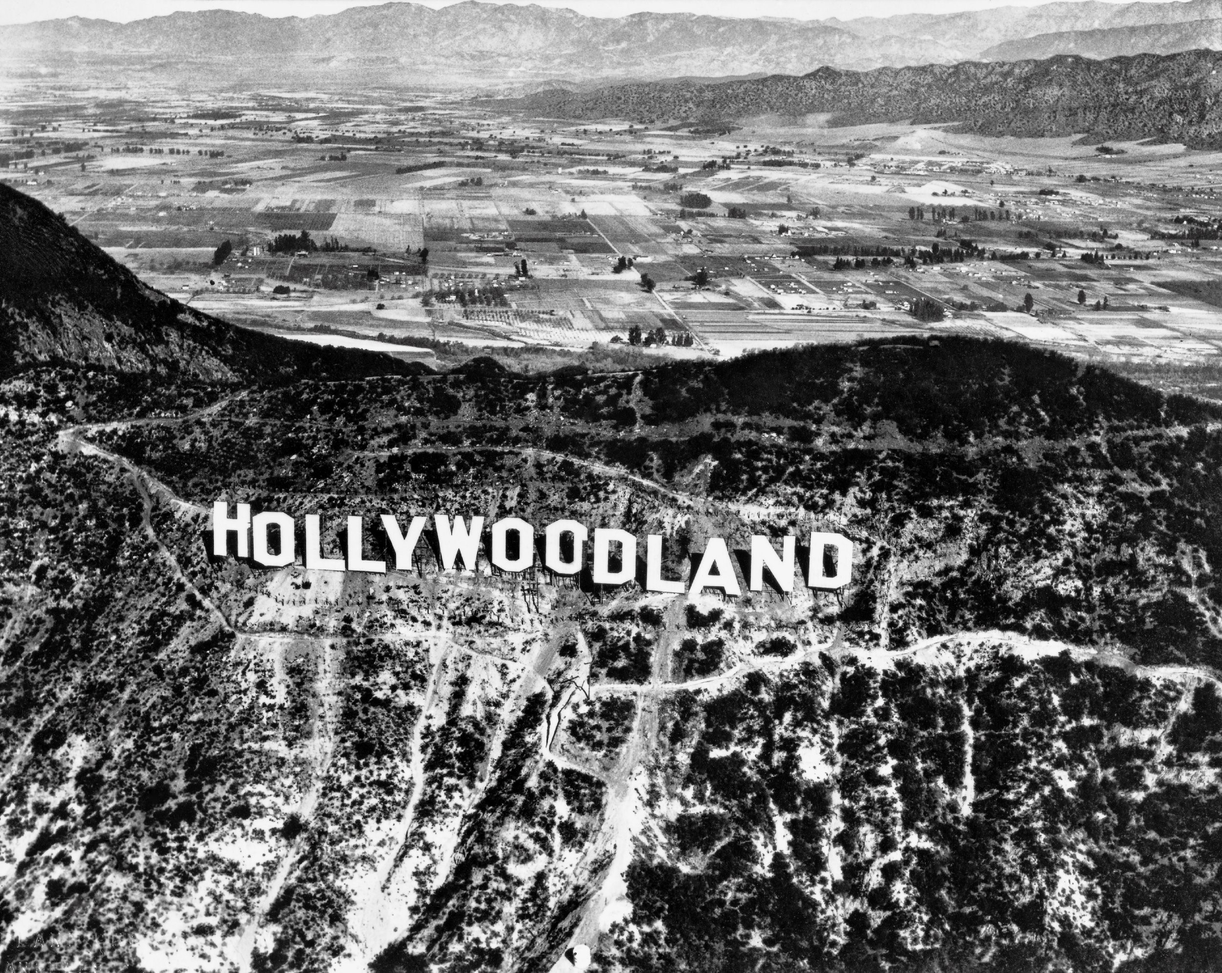 Hollywoodland_Sign.jpg