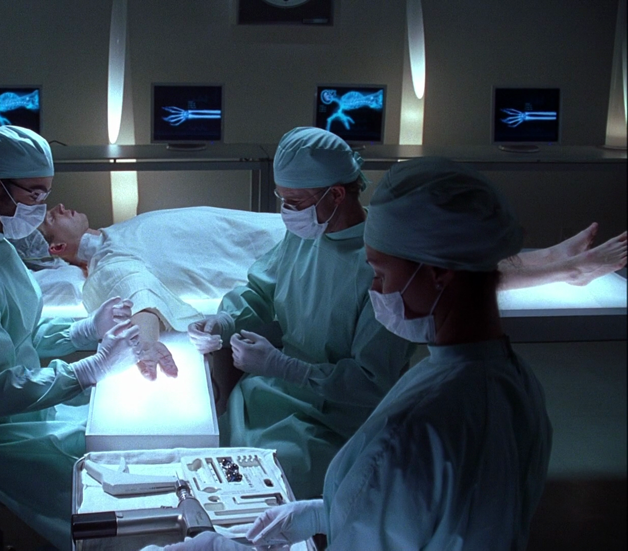 Nip.Tuck.S04E11.mkv_20240923_211831.664.png