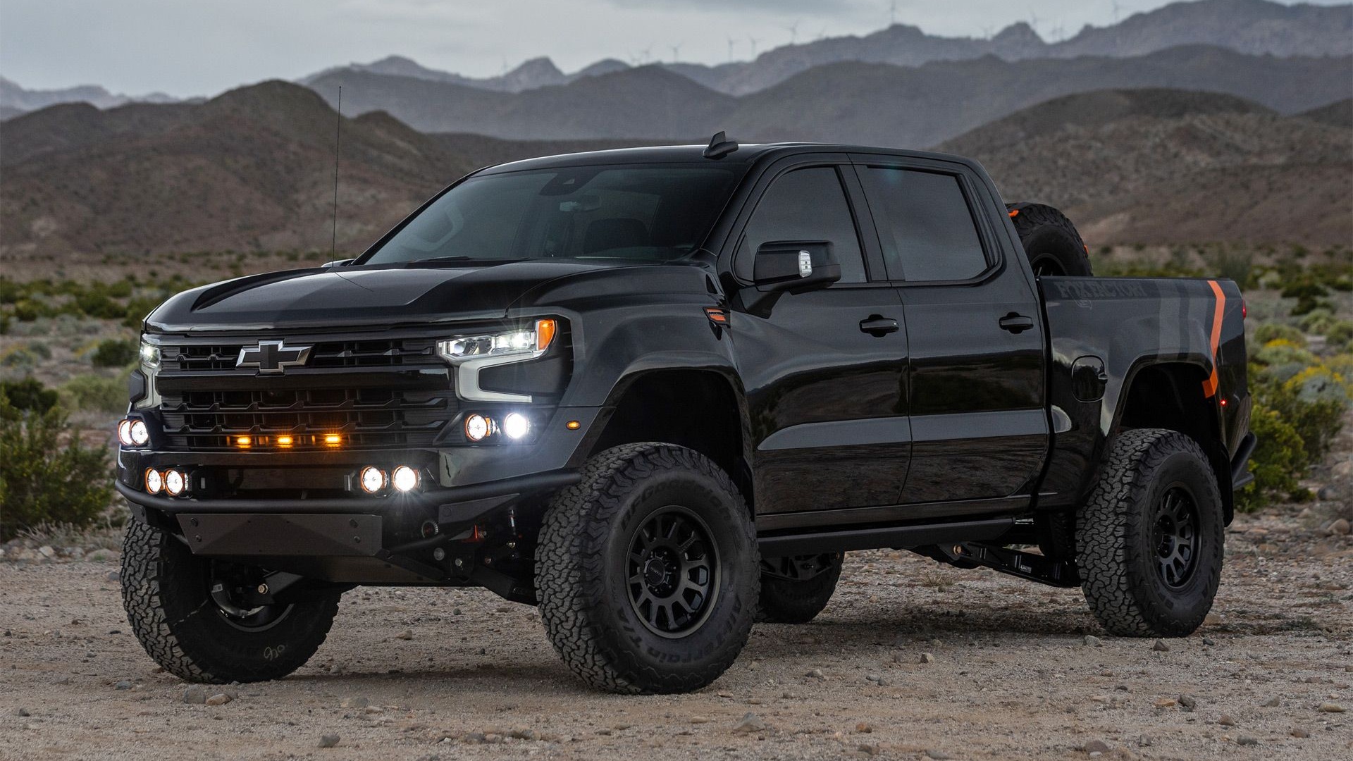 2024-chevrolet-silverado-fox-factory-edition_100926615.jpg