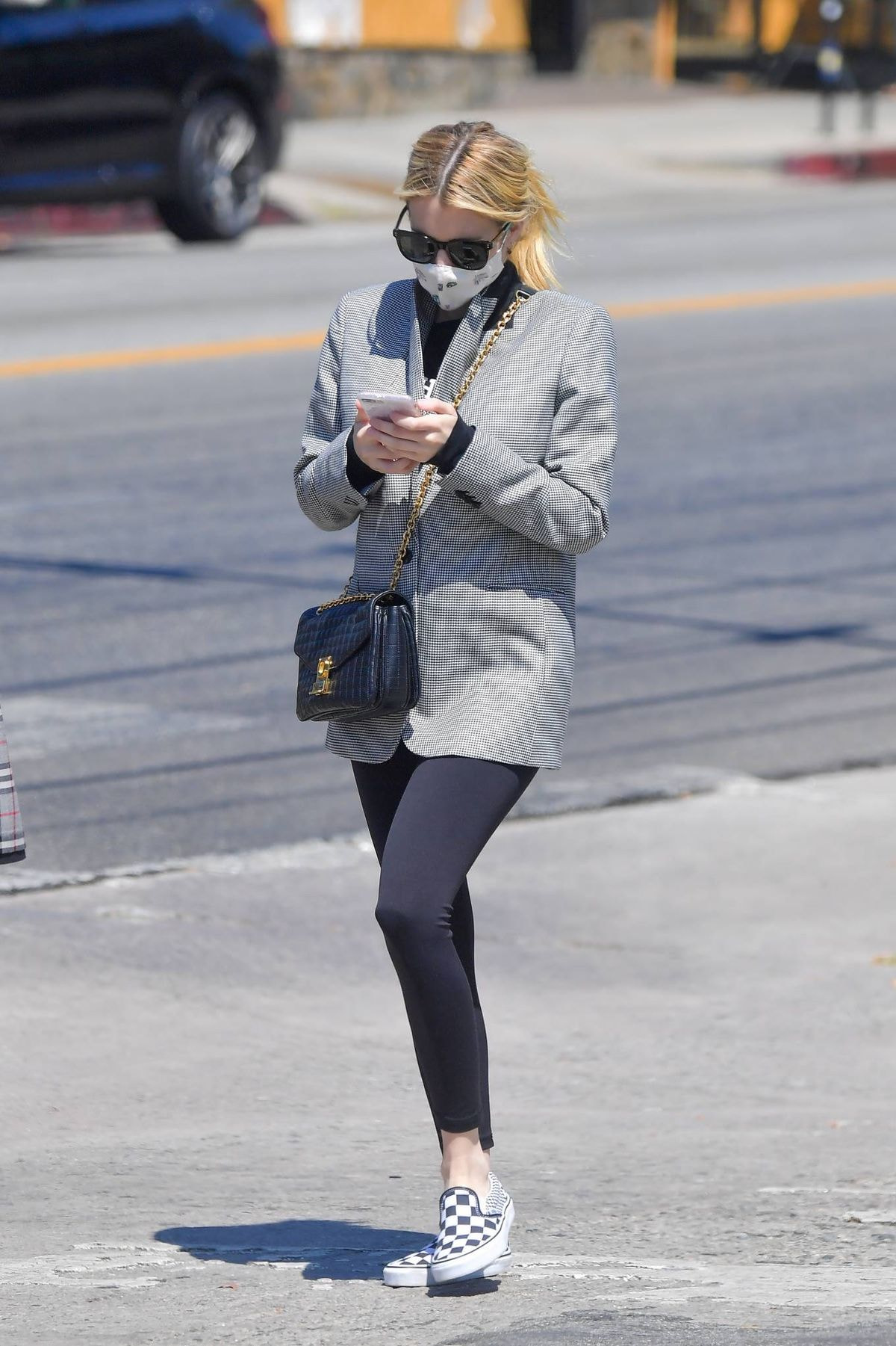 해연갤 - 엠마 로버츠 청바지 패션 ㅉㅌ, image size:1200x1801