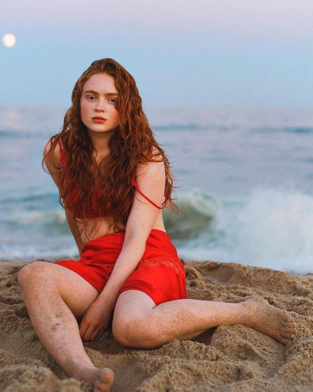 A real goddess in red  p.s- i miss actress sadie sink, i hope we can see her soon ????.jpg