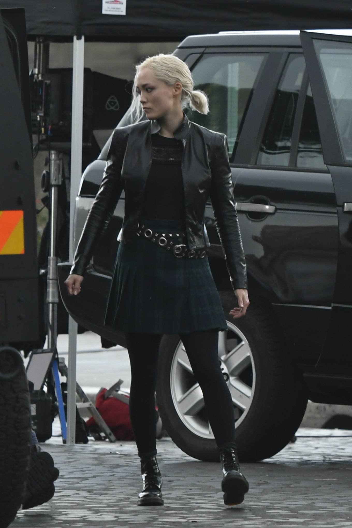Pom-Klementieff---Filming-a-fight-scene-for-Mission-Impossible-7-in-Rome-12.jpg