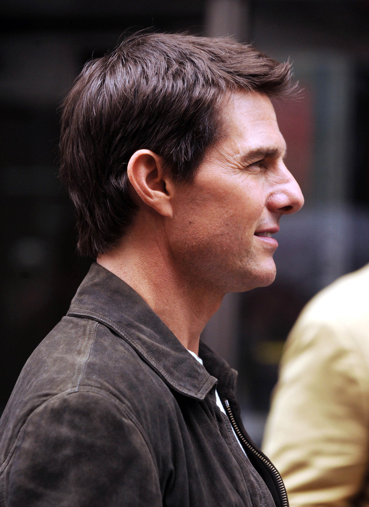 Tom+Cruise+Thanks+NYPD+While+Back+Set+Oblivion+erEaM1LorDSx.jpg