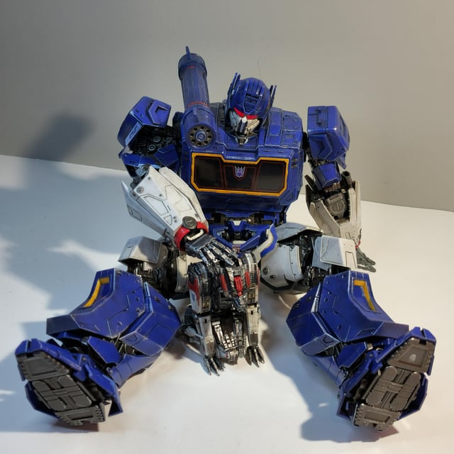 soundwave-and-ravage-bonding-v0-pwe7tpaylrda1.jpg