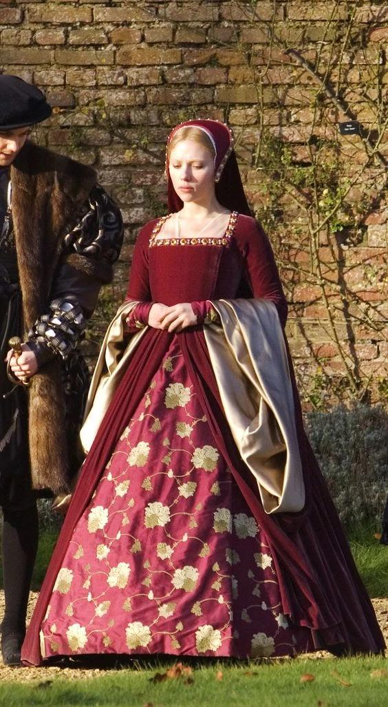 Anne-Boleyn-style-red-dress-from-Other.jpg_Q90.jpg_.webp.jpg
