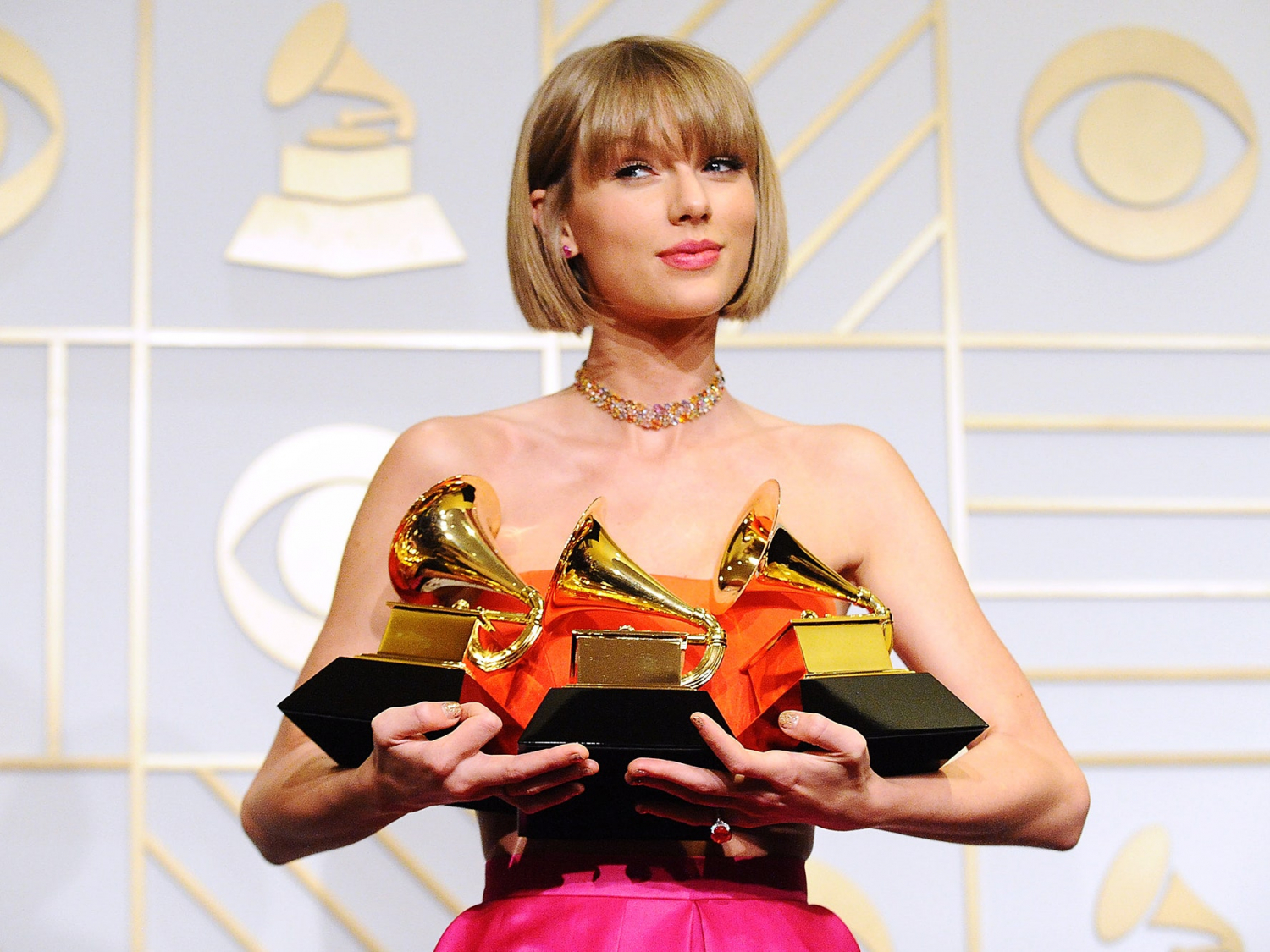 taylor-swift-grammys.jpg