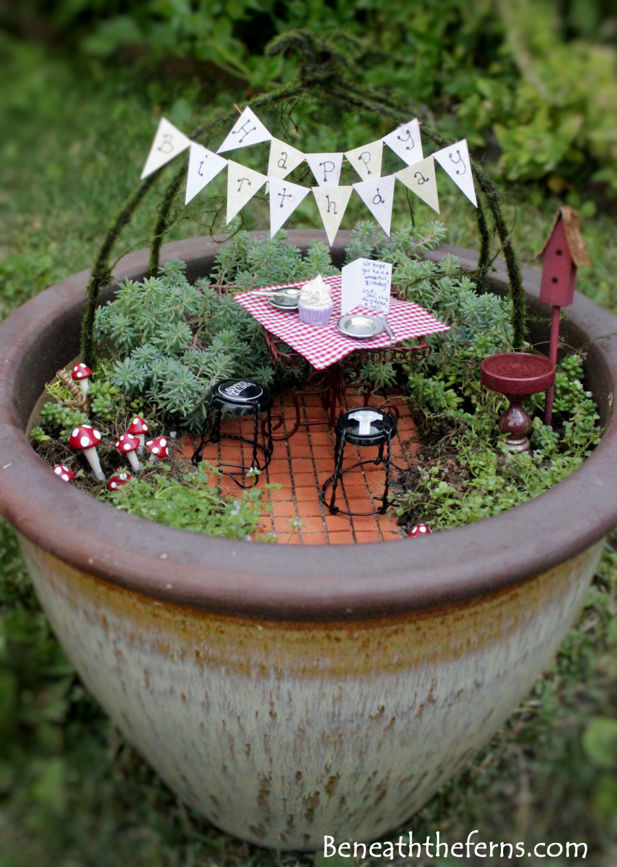 miniature-fairy-gardens-summer-accessories-birthday-theme.jpg