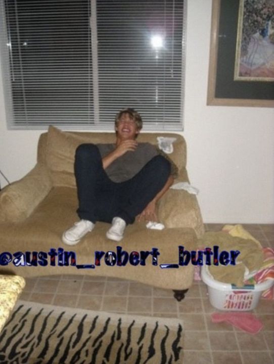 Austin Butler-2.jpeg