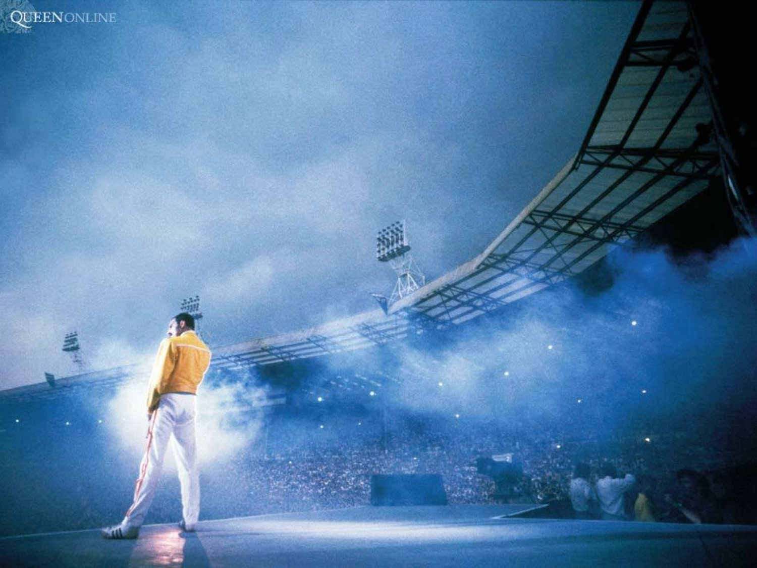 704621-queen-band-wallpaper-desktop-2560x1920-high-resolution.jpg