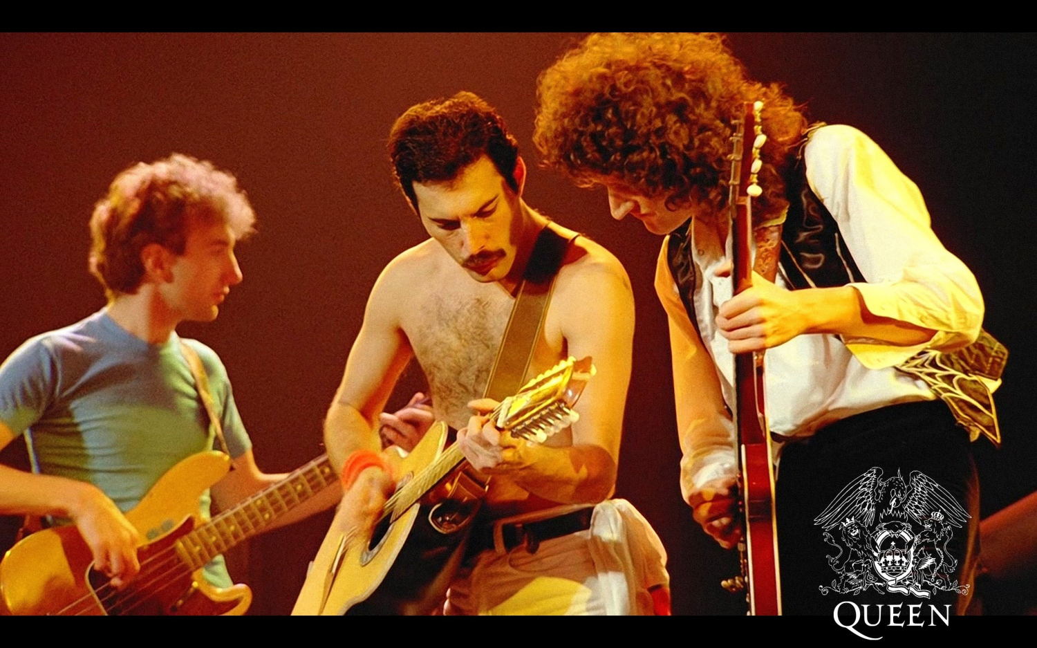 queen-wallpaper-hd-2560x1600-390859.jpg