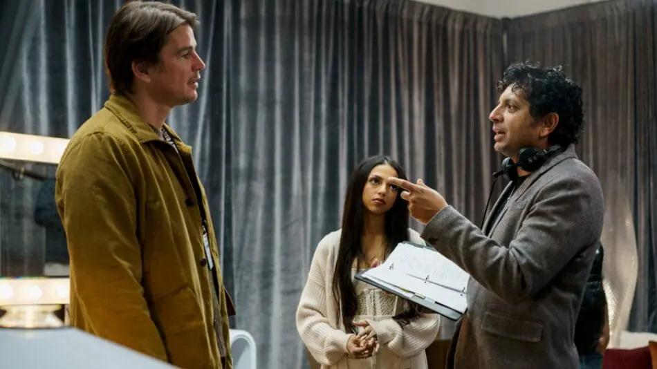 Shyamalan-Josh-Hartnett-Trap-BTS.jpg.webp.jpg