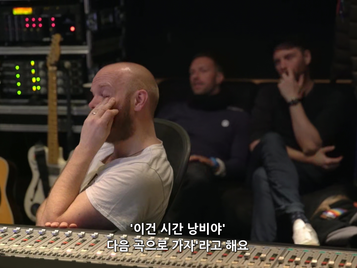 Coldplay.A.Head.Full.of.Dreams.2018.1080p.WEBRip.x265-RARBG.mp4_003816020.jpg Coldplay.A.Head.Full.of.Dreams.2018.1080p.WEBRip.x265-RARBG.mp4_003816020.jpg