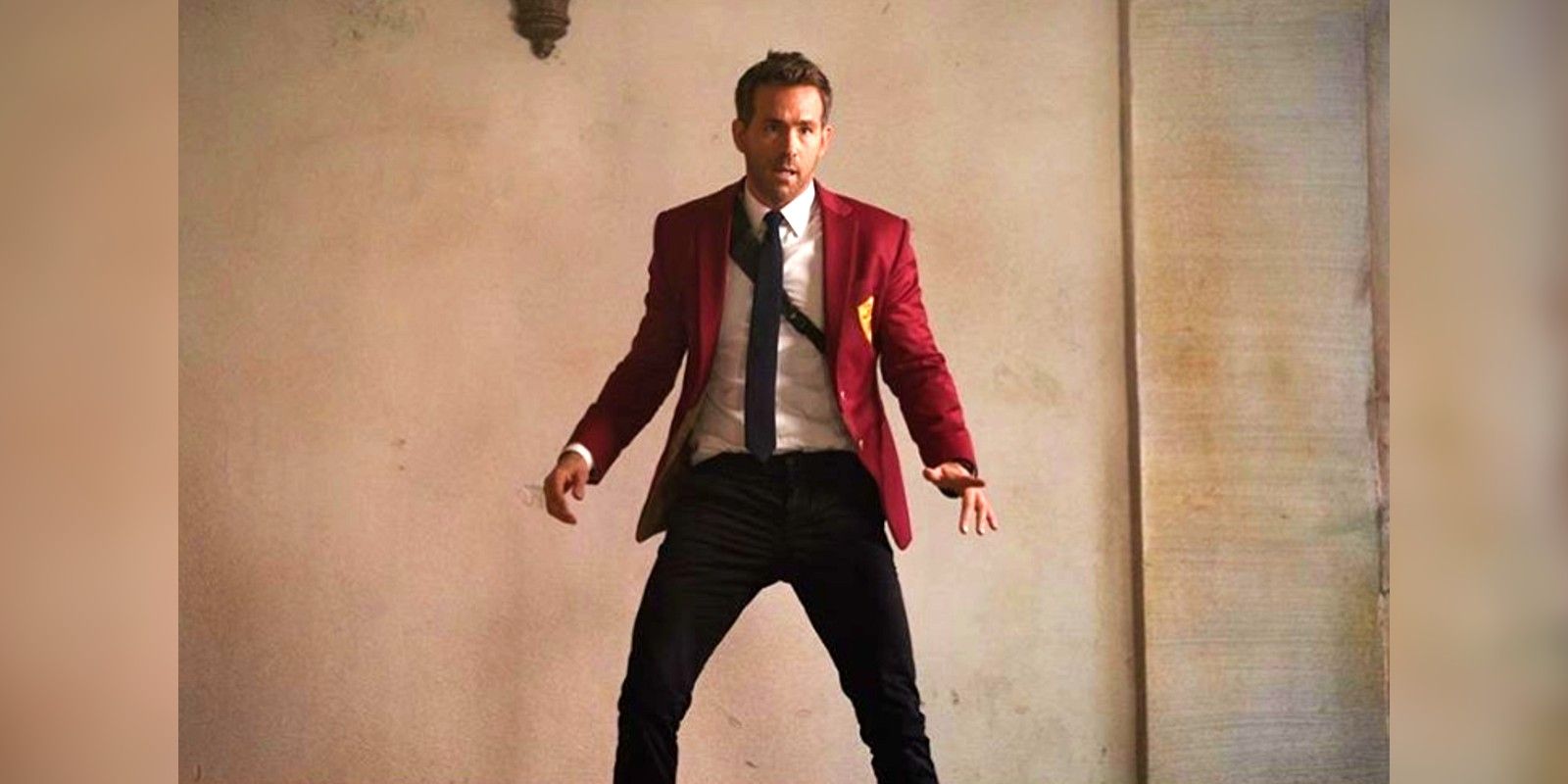 Red-Notice--Ryan-Reynolds-Wraps-Filming-With-Photos-Teasing-Locations.jpg