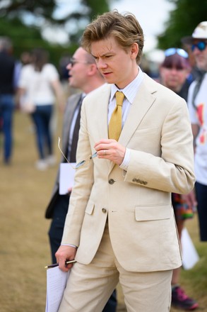 thomas-brodie-sangster-440nw-14586346fi.jpg